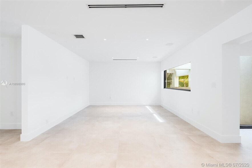 Building Photo - 13306 SW 58th Ct