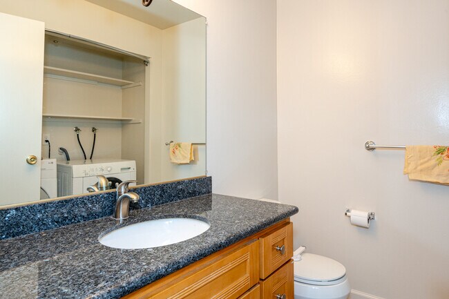 Building Photo - 1034 Shoal Dr