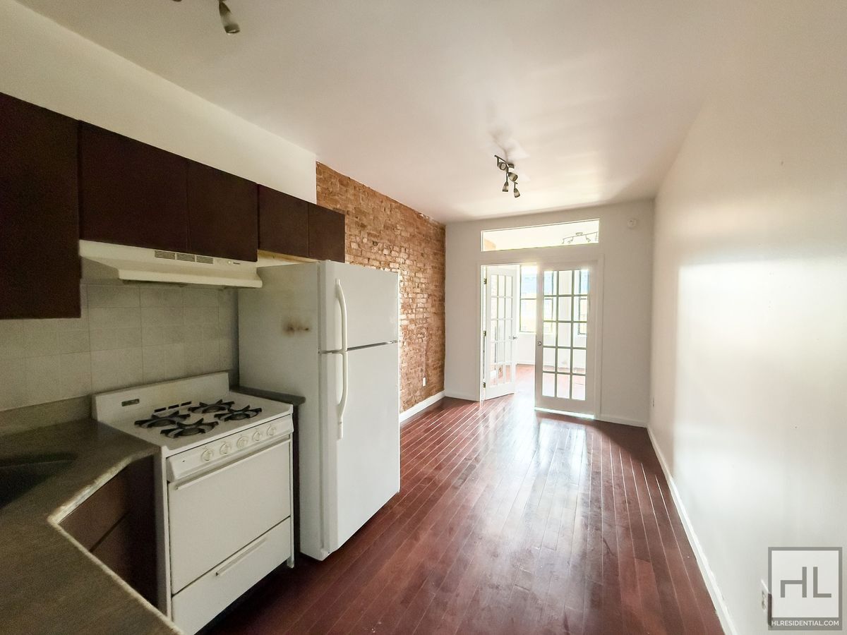 Building Photo - PROSPECT PLACE / 1-Bedroom, 1-Bathroom