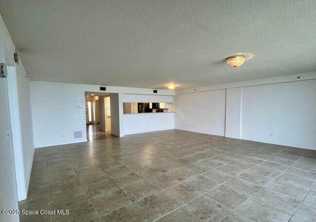 Building Photo - 3740 Ocean Beach Blvd