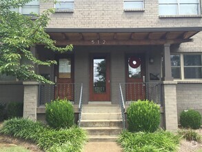 Building Photo - Townhome in 12 South