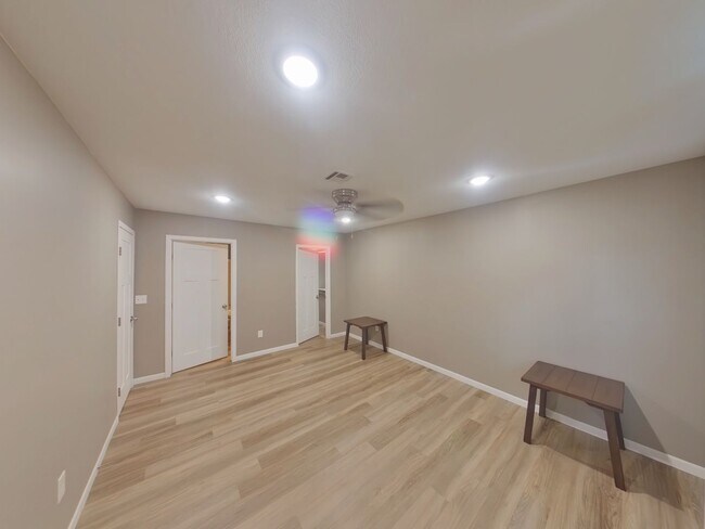 Building Photo - 520 Mathewson St