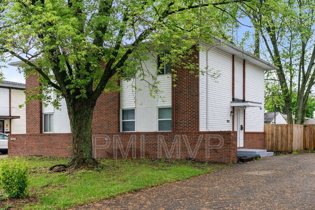 Building Photo - 3027 Rotunda Ct S