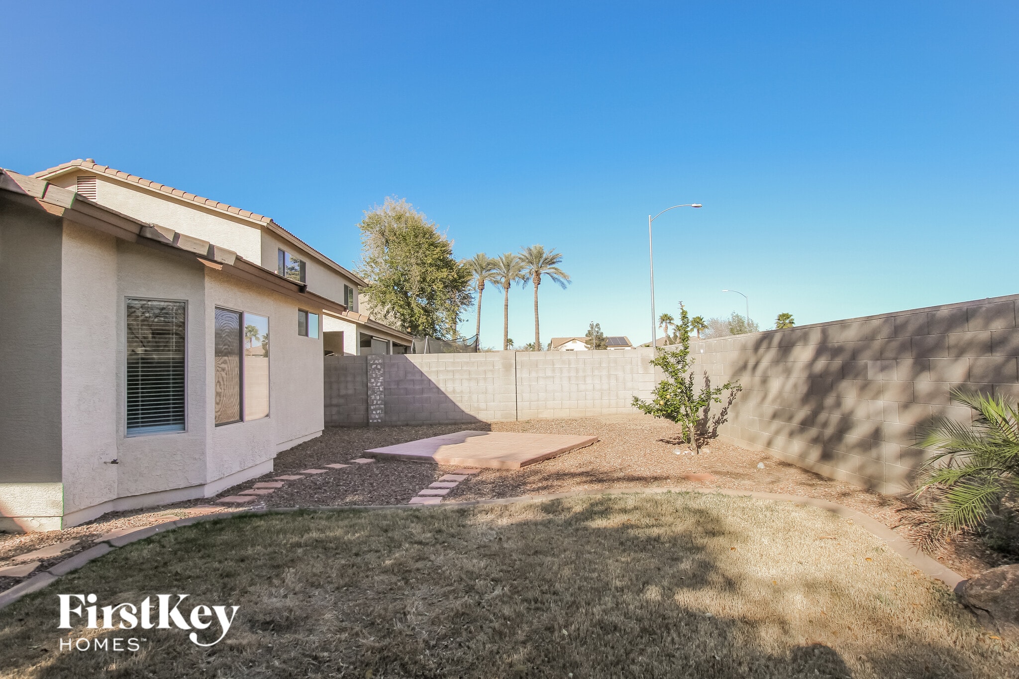 Building Photo - 14521 N 145th Dr