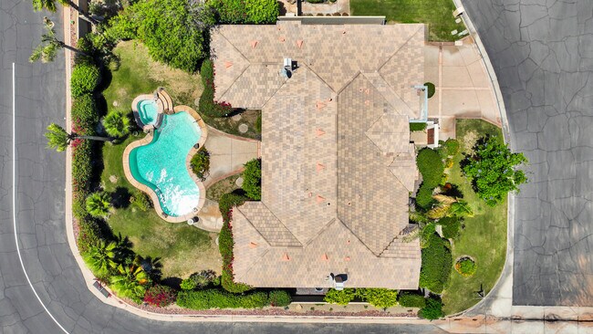 Building Photo - 75975 Gill Ct