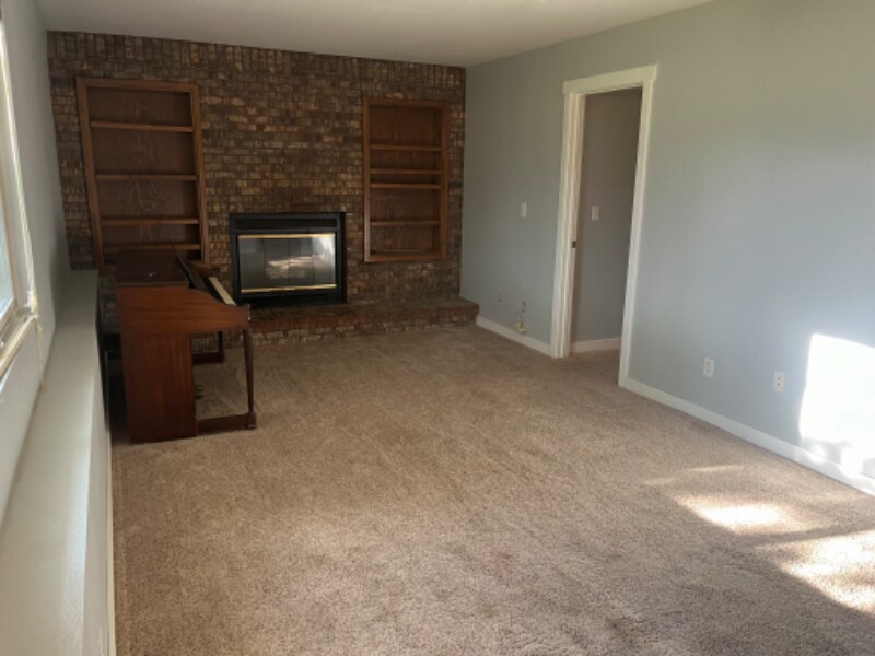 Building Photo - 3443 Riva Ridge Dr