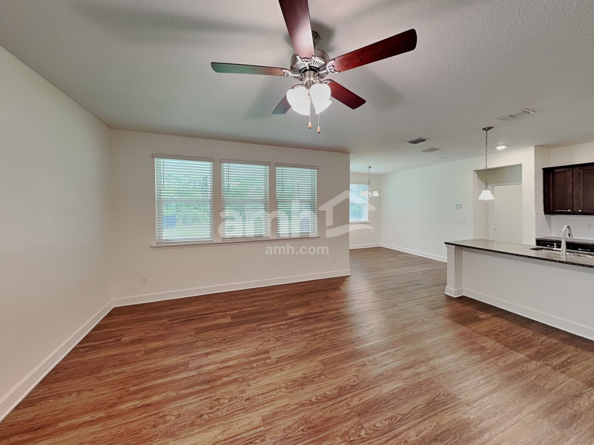 Building Photo - 417 Sandstone Dr