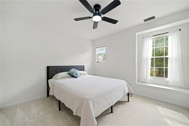 Building Photo - 151 Nacoochee Way