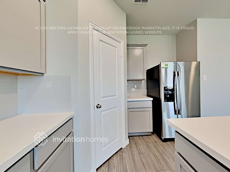 Building Photo - 14833 Grey Feather Trail