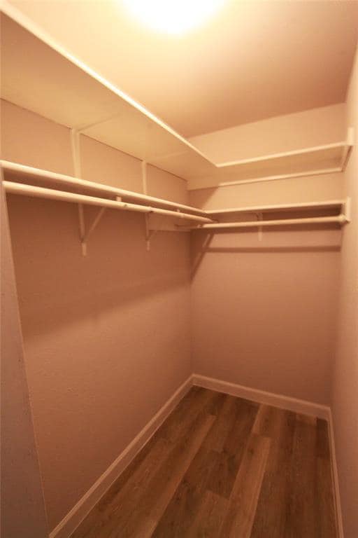 Building Photo - 6811 Thorncliffe Dr