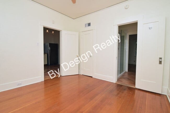 Building Photo - Charming Armory Park Bungalow with Private Off-Street Parking