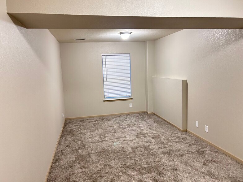 Rec room or home office - 1211 NW Ashley Ln