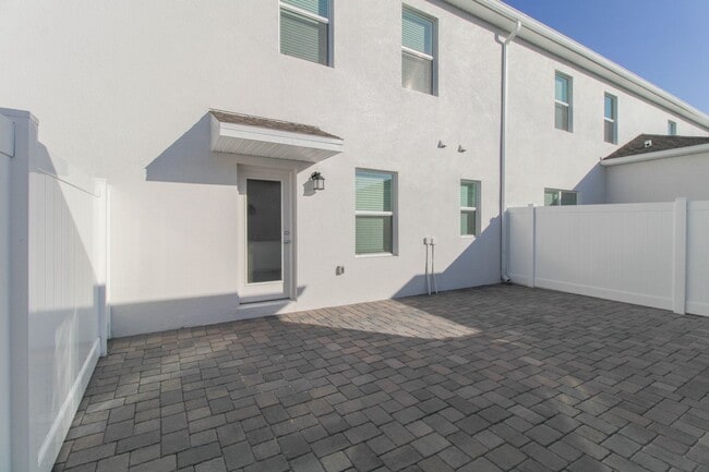 Building Photo - 2278 White Buffalo St