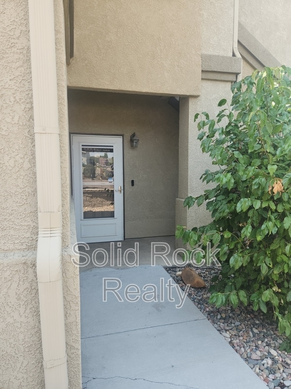 Building Photo - 7045 Ash Creek Heights