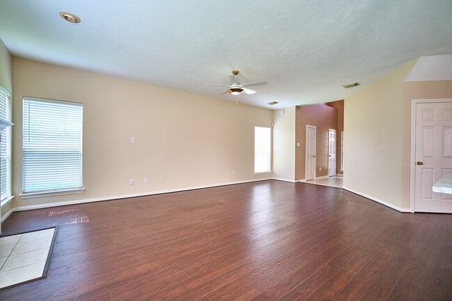 Building Photo - 9111 Winkbow Dr