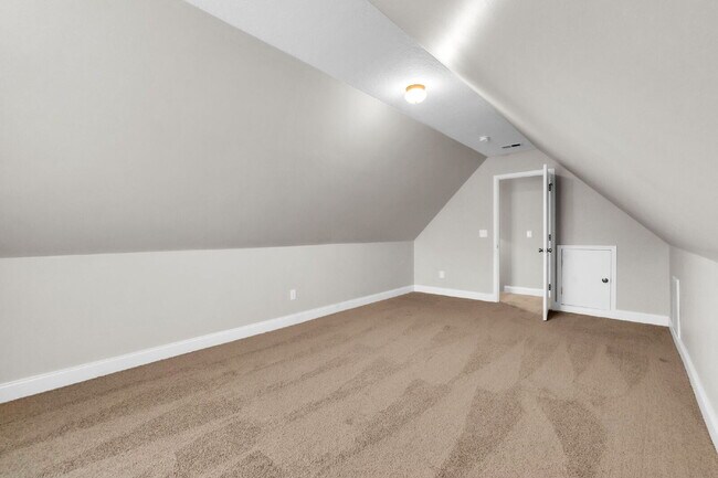 Building Photo - 3BR/2BA Home in Tyger Pointe with Bonus Room & Fenced Yard!