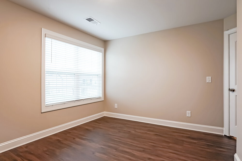 Building Photo - 327 Azalea Gaze Dr