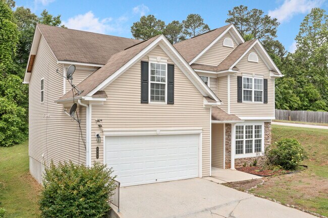 Building Photo - 4405 Feather Way