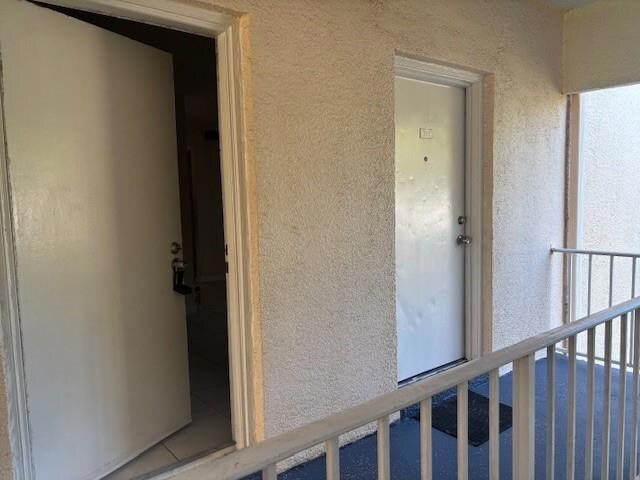Building Photo - 429 Executive Center Dr