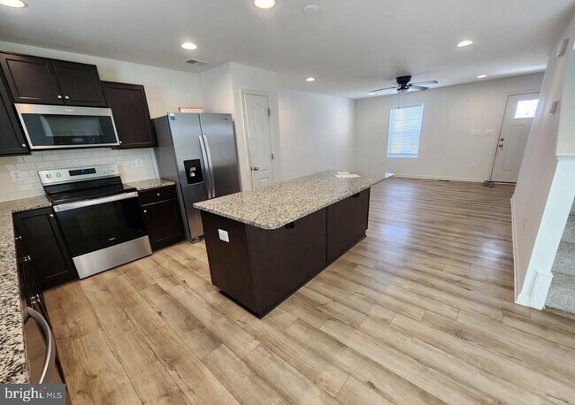 Building Photo - 62 Belmont Pl