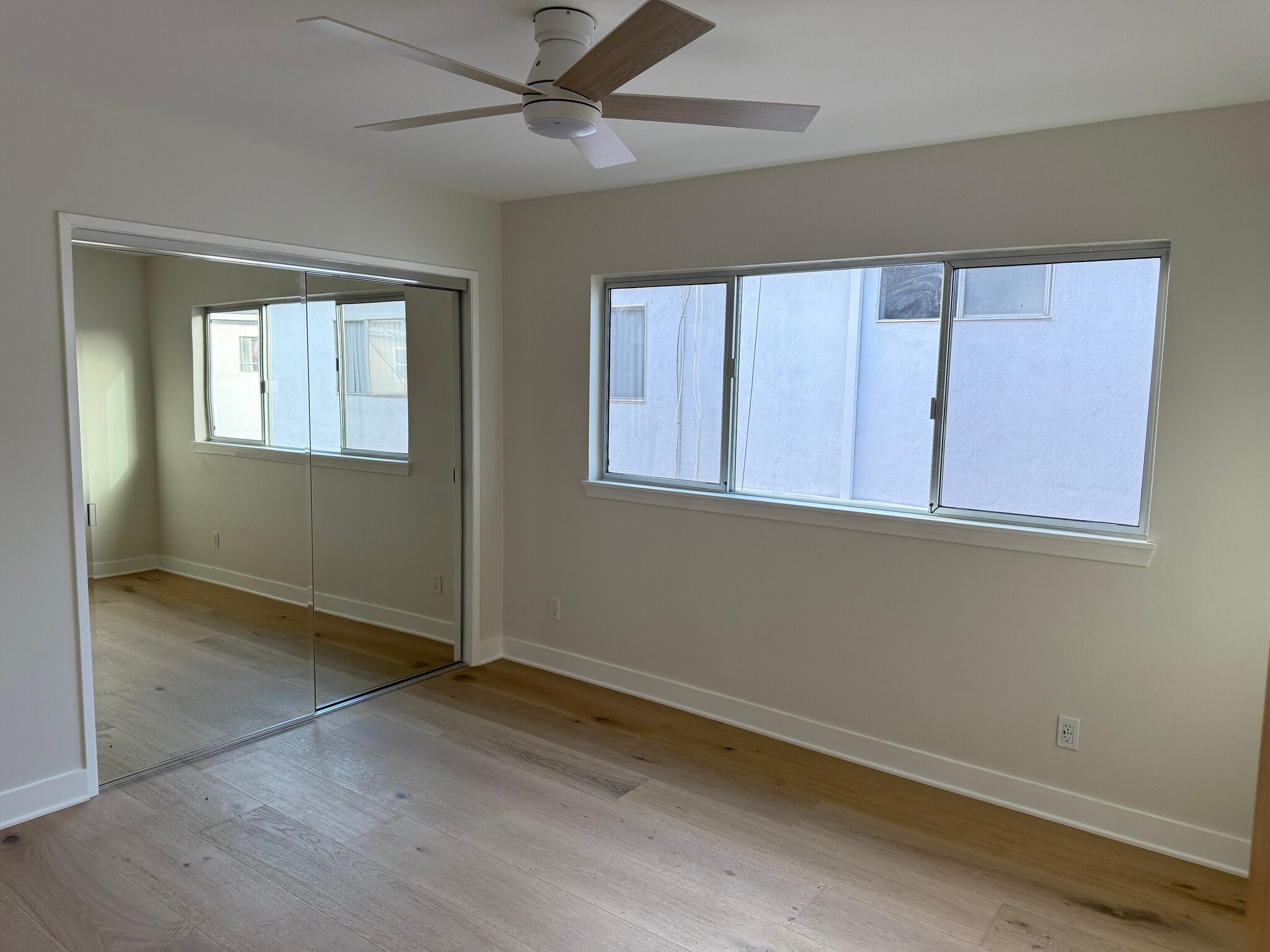 Bedroom #2, mirror door closet - 1533 Princeton St