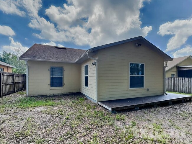 Building Photo - 335 Heritage Estates Ln