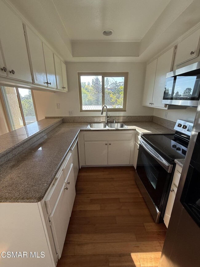 Building Photo - 460 Arbor Ln Ct