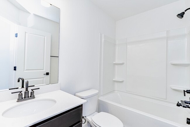 Building Photo - 1435 Darrowby Wy