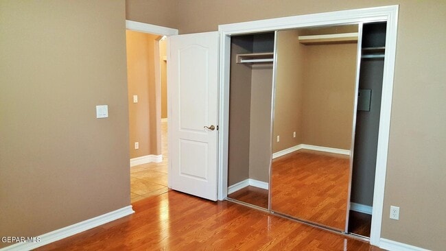 Building Photo - 11727 Dos Palmas Dr