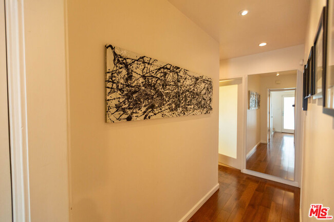 Building Photo - 8809 Appian Way