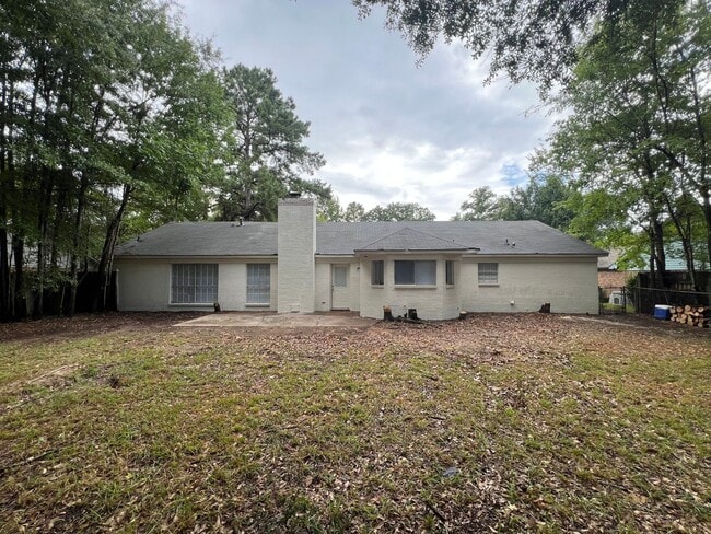 Building Photo - 1426 Tracewood Dr