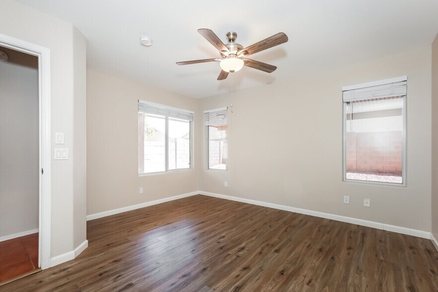 Building Photo - 3341 W Yellow Peak Dr