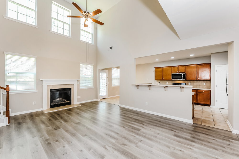 Building Photo - 840 Topaz Valley