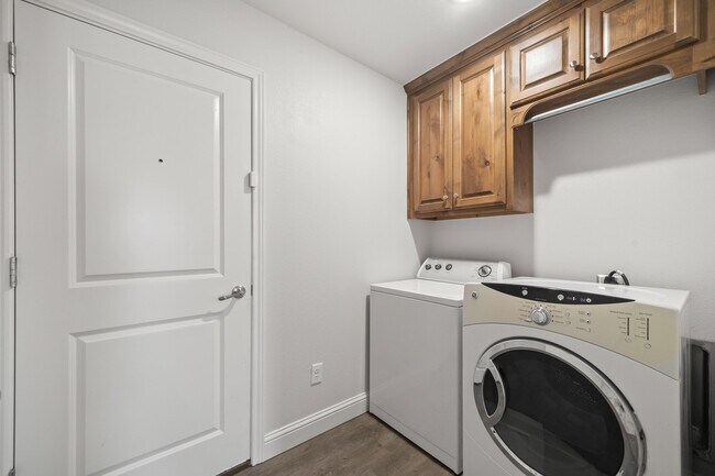 Building Photo - 7523 87th St