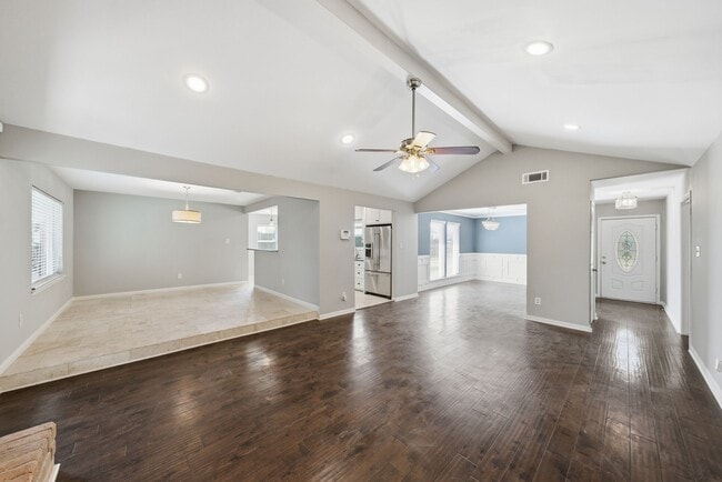 Building Photo - 2502 Hollow Hook Rd