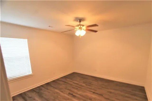 Building Photo - 637 Hidden Springs Dr