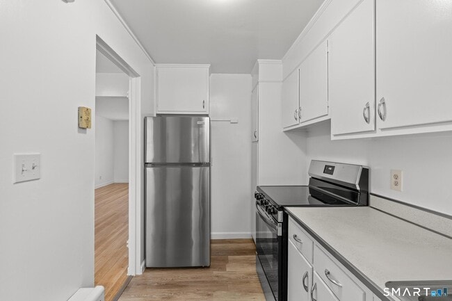 Building Photo - 52 Arnold Way