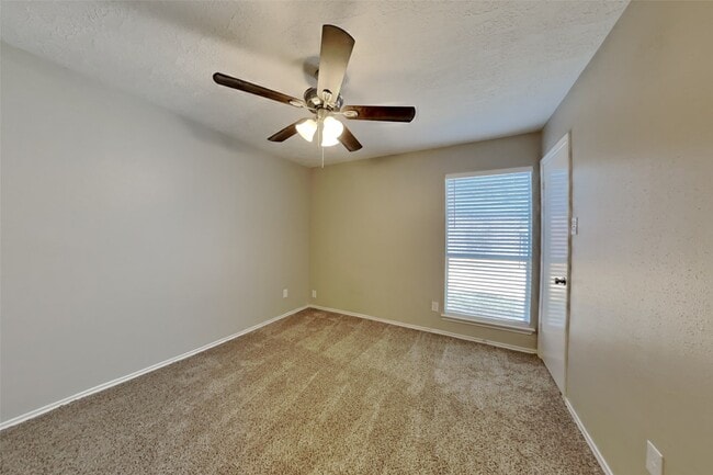 Building Photo - 2007 Barronett Bend