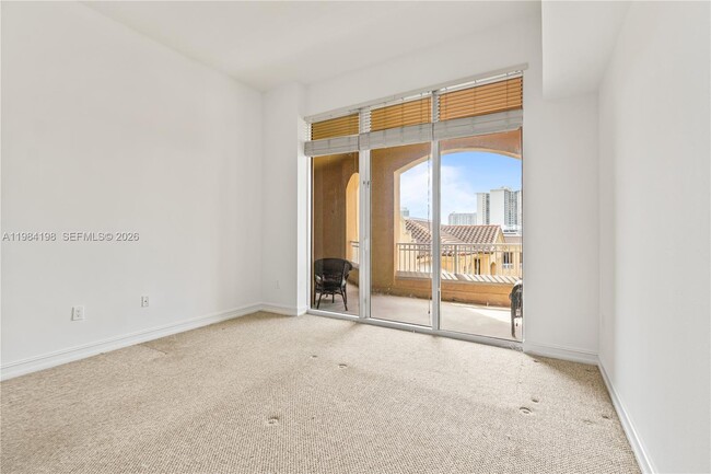 Building Photo - 3001 NE 185th St