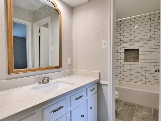 Building Photo - 7511 Renmark Ln