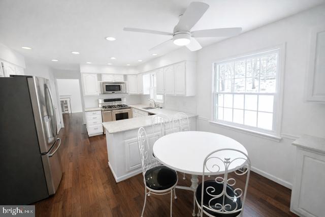 Building Photo - 402 Norwood Rd