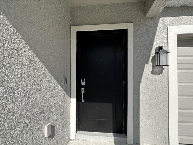 Building Photo - 335 Loch Ct