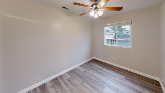 Building Photo - SDSU 5BD House – Walk to Campus, Prime Stu...