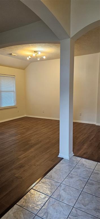 Building Photo - 20510 Spring Bluff Ln