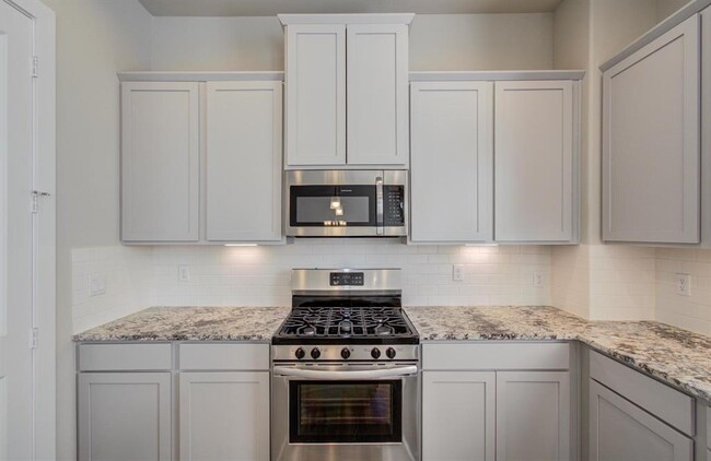 Building Photo - 1741 Cove Cres Ct