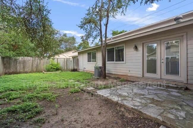 Building Photo - 11908 Broad Oaks Dr