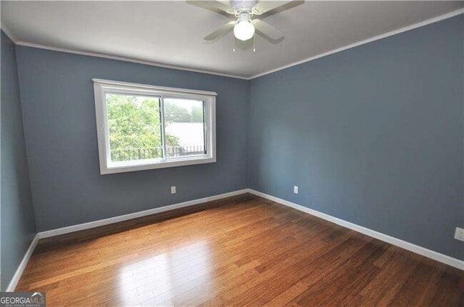 Building Photo - 6851 Roswell Rd