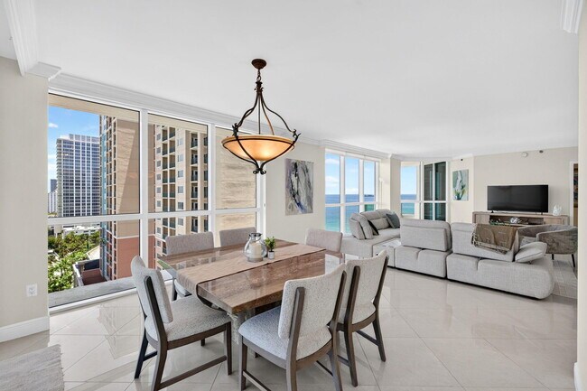 Building Photo - 101 S Fort Lauderdale Beach Blvd