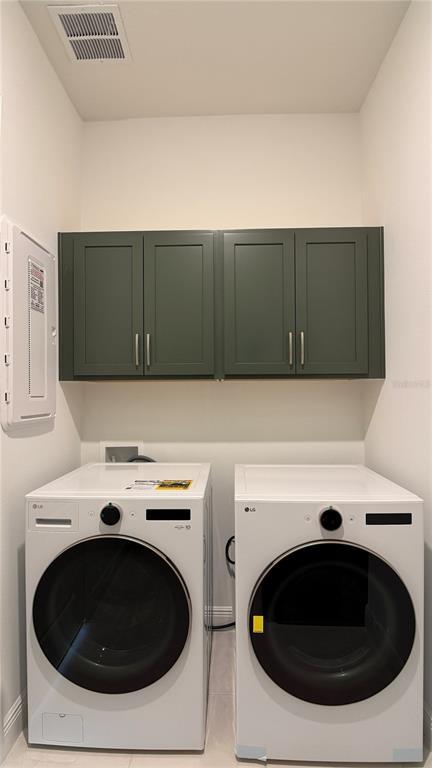 Building Photo - 14415 Crest Palm Ave