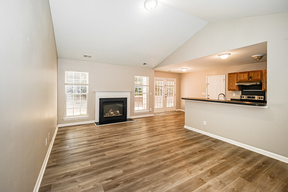 Building Photo - 5833 Lawn Meadow Dr
